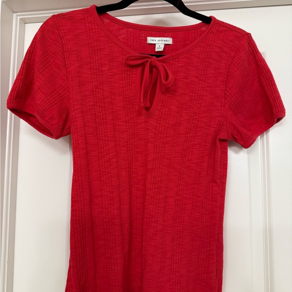 The Address Red Short Sleeve Tie-Front Tee